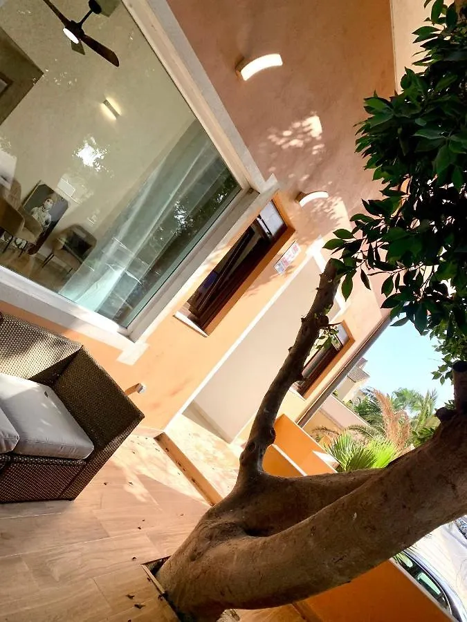 Casa Playa: Spacious 12-Person Retreat with Pool and Beachside Comfort Roquetas de Mar